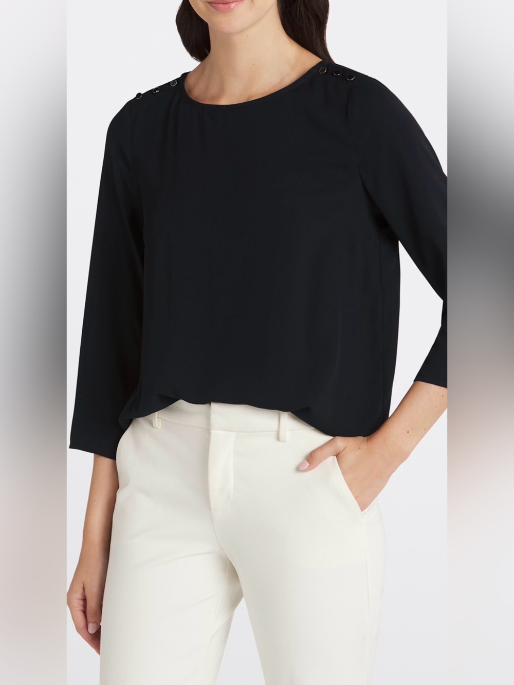 Like New 41 Hawthorn Mari Button Detail Blouse Women’s Medium Silky
